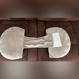 Pregnancy pillow